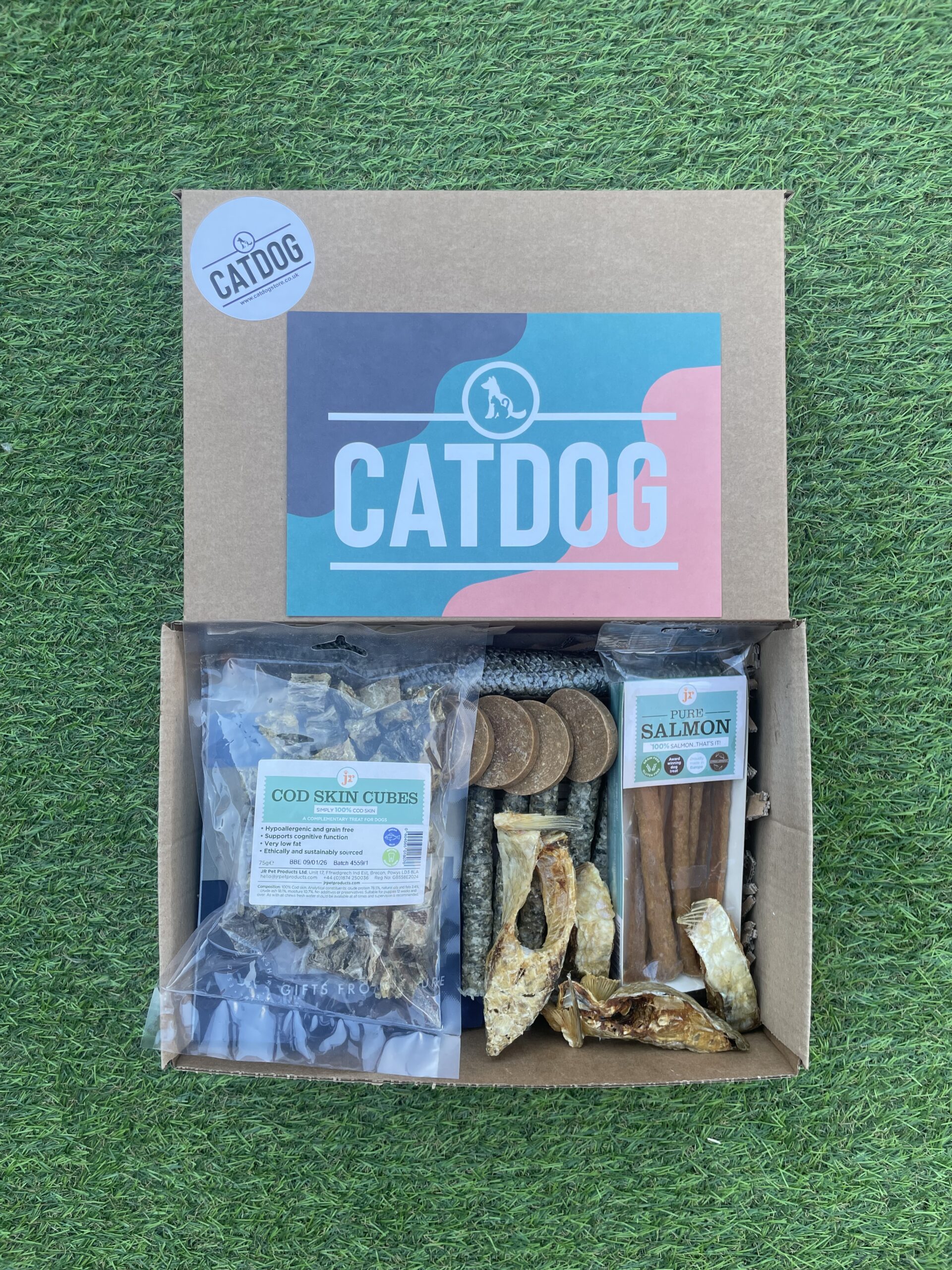 The 'Mega Fish' Box - Image 2